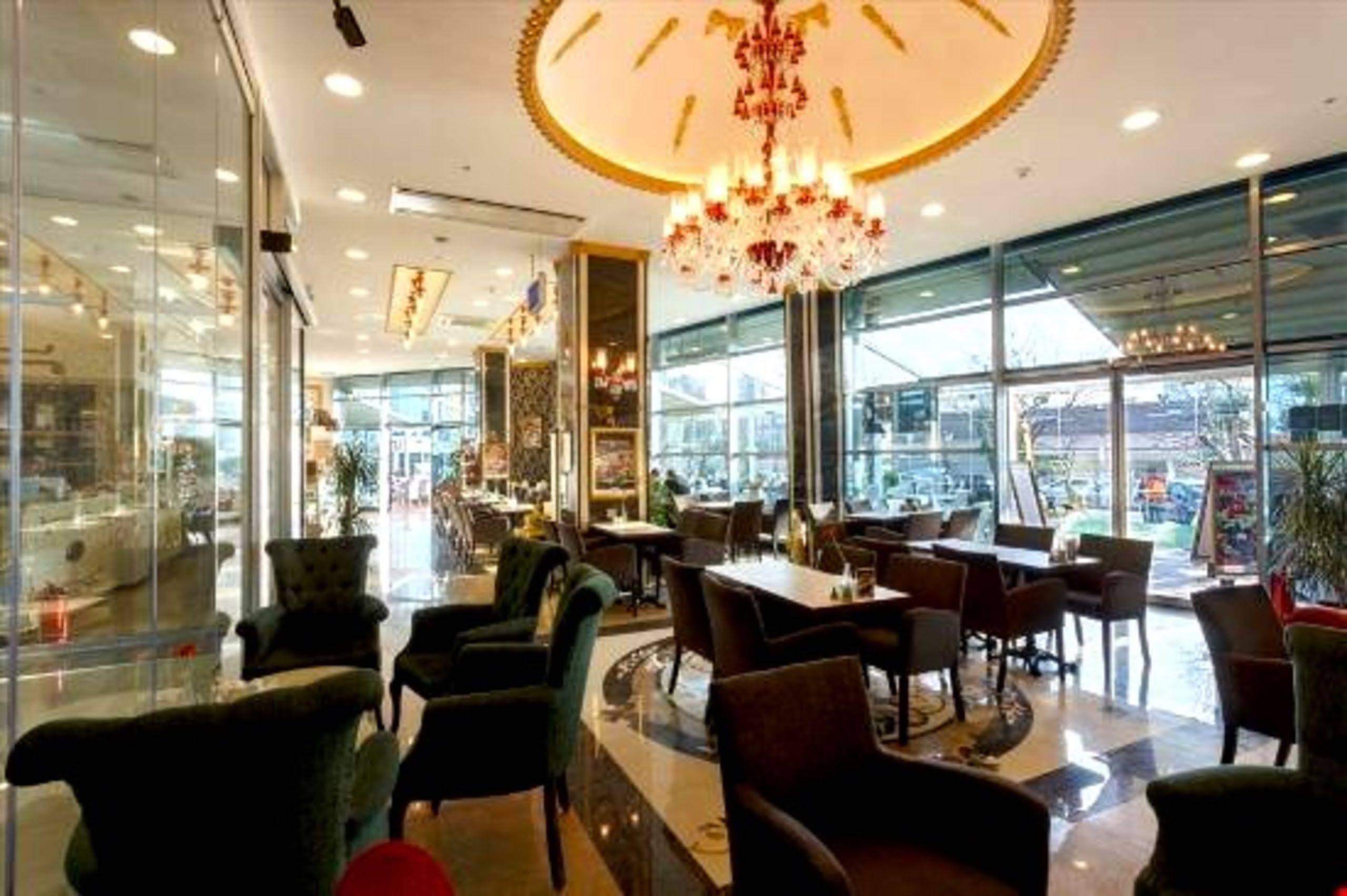 Oezay Suites Istanbul Exterior foto
